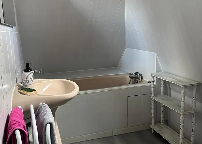 Semesterbostad De Malvoue